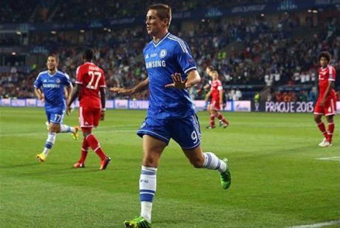 VIDEO: Čech pustil gól, Torres nedohrál, ale Chelsea má z derby bod