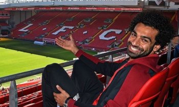Salah v Liverpoolu napodobuje Suáreze, bohužel i v simulování