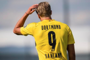 Haaland dal za Dortmund čtyři góly, Brémy překvapily Bayern. Schick se vrátil vítězně