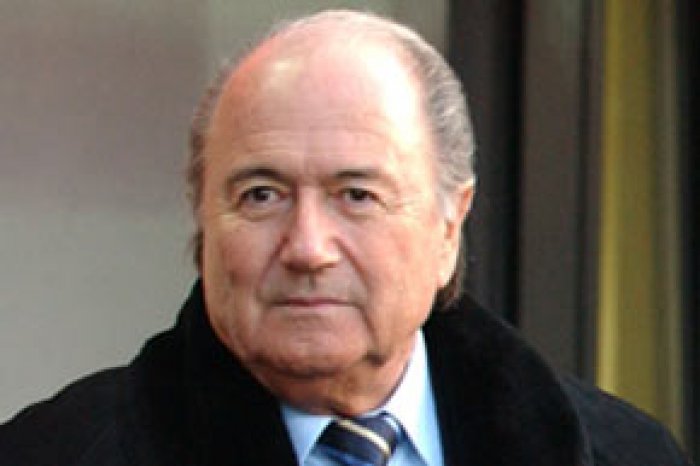Blatter: Plaťte klubům za reprezentanty!