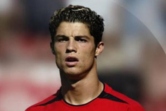 Ronaldo do Realu určitě neodejde, říká Ferguson