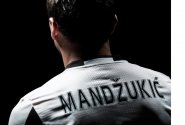 Mandžukič dostal signál, že může v Juventusu dožít. Má to ale jedno velké „ale“