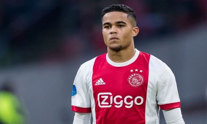 Nechoď do Manchesteru United, říkají mladému talentu Ajaxu!