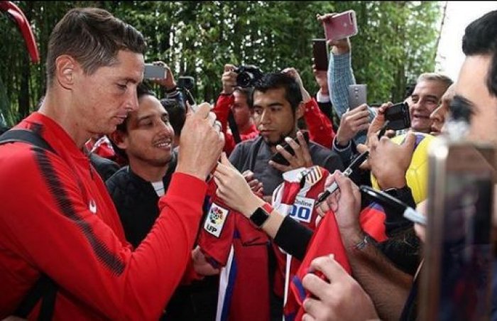 Legenda bez trofeje. Torres bude hrát proti Marseille o důstojné rozloučení s Atlety
