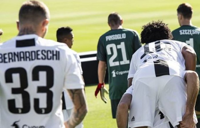 Pro spektakulární Juventus by nemusely být problém ani 3 trofeje, věští Lippi