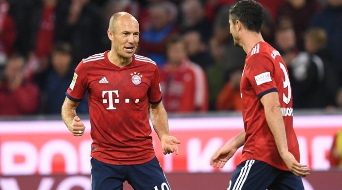 Robben má první nabídku na stole, Bayern stále láká jeho případnou náhradu