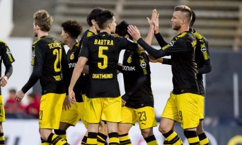 Dortmund v lize poprvé prohrál, Rossoneri podruhé v řadě remizovali