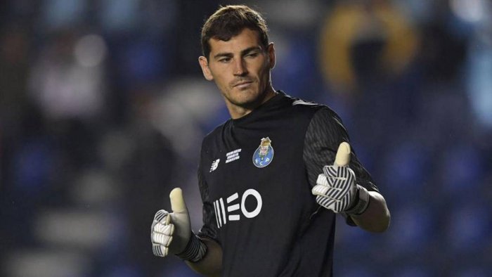 Casillas prý prosil Peréze, aby mohl zůstat v Realu. Hrál by prý i zadarmo