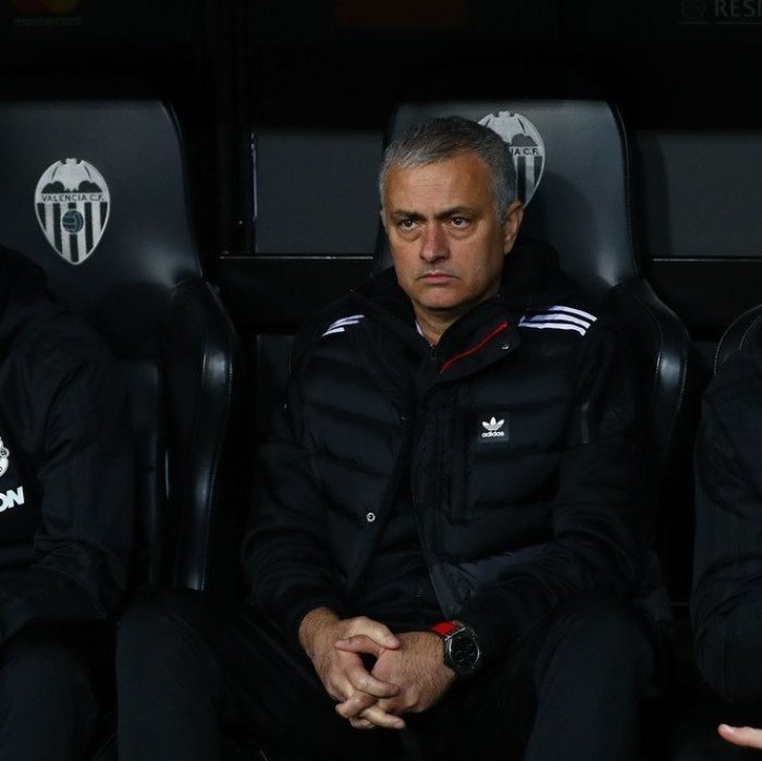Krize na úvod sezóny a pod Zidanem se houpe židle. Jak Mourinho reaguje na svůj případný návrat?
