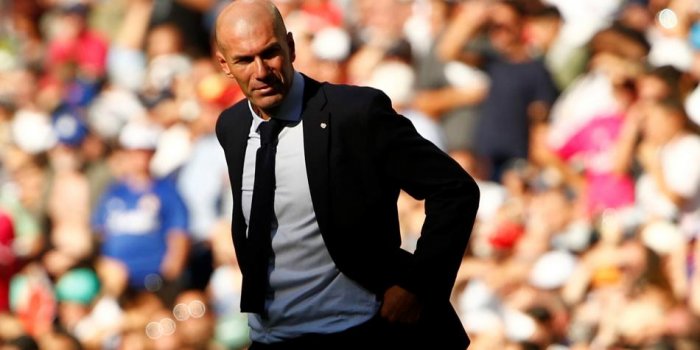 Zidane o Baleovi s Jamesem: Nejsou zranění, ale hrát nebudou