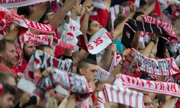 Zástupci Tribuny Sever protestovali na Strahově proti šéfům českého fotbalu