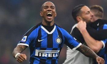 Inter zvládl souboj o druhé místo, mistr nestačil na AS Řím. Neapol zdolala Lazio