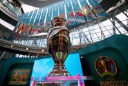 Byť chtělo Rusko převzít pořadatelství Eura, turnaj se odkládá. A Copa América také...
