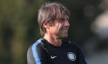 Conte věří směru, který v Interu nastolil. Koho v kabině udává za zářný příklad?