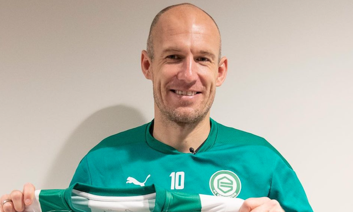 Robben pomohl Groningenu jen 44 minut za půl roku. Hlas v hlavě mu ale pořád brání skončit