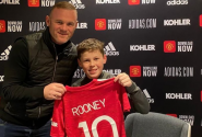 Jméno Rooney se znovu po třech a půl letech zapojilo do dění v Manchesteru United...