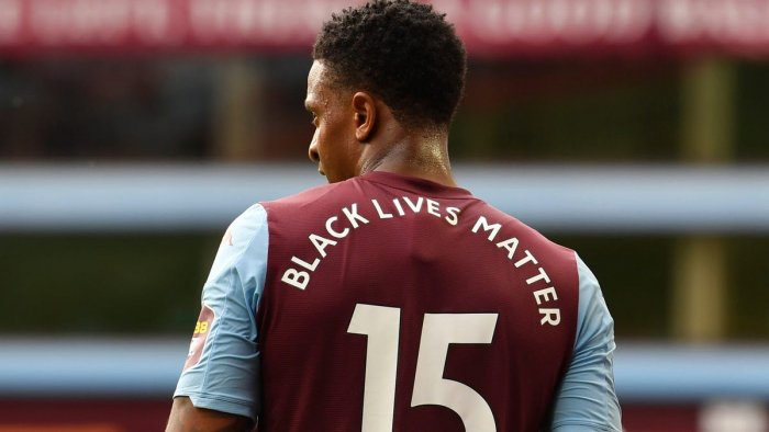 Black Lives Matter se v Premier League těší velké podpoře. Hráči rozhodli o dalším postoji.