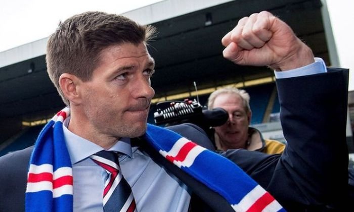 Triumf Rangers ve Skotsku nezůstane bez odezvy. Vrátí se Gerrard za odměnu zpátky na Anfield Road?