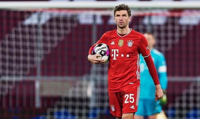 Oslabuje Bayern cíleně svými nákupy zbytek Bundesligy? Když na to máme, nač se ohlížet, říká Müller