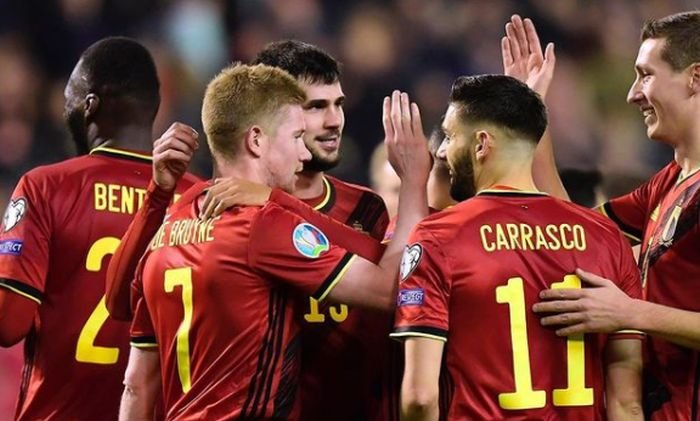 Belgie i přes nápor Kanady udržela těsné vedení, Španělsko přepisovalo rekordy, Německo senzačně padlo