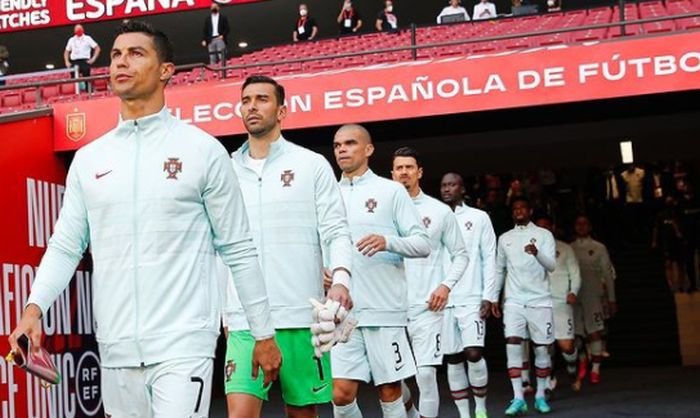 Ronaldo spasil Portugalce až v závěru, Francie se doma trápila s Bosnou a Hercegovinou