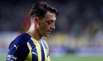 Özil definitivně skončil ve Fenerbahce. Pokračovat pravděpodobně bude i nadále v Turecku