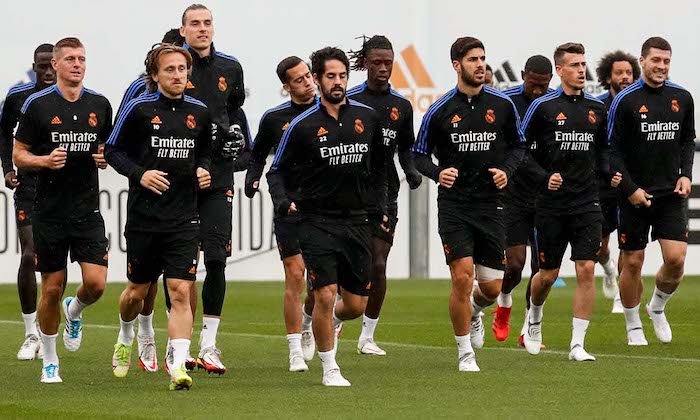 Koho už by Ancelotti na San Bernabéu za pár týdnů nemusel vést? Real se může rozloučit až s devíti jedinci...