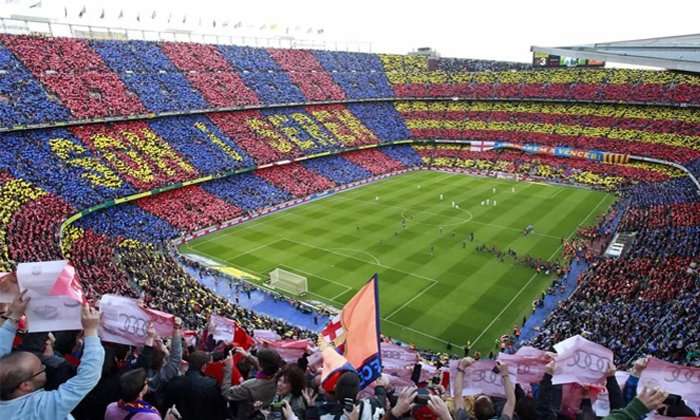Dluhy nedluhy, Camp Nou se musí zmodernizovat s vyšší kapacitou. Kde na to katalánský klub vezme?