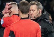 Tábor Bochumi zuří po nedohraném utkání Bundesligy: Šlo o stupidní čin idiotského fanouška