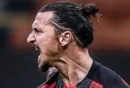 Ibrahimovič ještě neplánuje pověsit kopačky na hřebík, tvrdí sportovní ředitel AC Milán