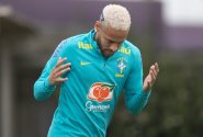 Neymar má zdravotní potíže, jeho debut v Al Hilal se odkládá