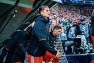 Rudí ďáblové hledají náhradu za zraněného Eriksena. Pomůže na poslední chvíli tvář Bayernu?