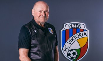 Nejstarší trenér tuzemské prvoligové branže si v Plzni ponechá Bakoše, Bečku i Kozáčika. Nováčkem je Trousil
