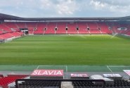 Slavia dokončila nutnou výměnu trávníku. Na twitteru se fotkou nového pažitu pochlubil i Jaroslav Tvrdík