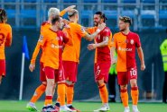 Soupeř Sparty Galatasaray remizoval v derby s Fenerbahce a zůstává o skóre druhý