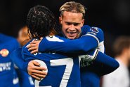 Nejmladší Chelsea v historii spasila v derby penalta minutu před koncem, mistři světa loupili v Goodison Parku