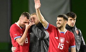Hašek udělal oproti Norsku osm změn. Hrozící zklamání s Arménií odvrátil na Letné 13 minut před koncem Chorý