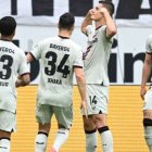 Uzdravený Hložek nasměroval Leverkusen třemi asistencemi k výhře ve Frankfurtu